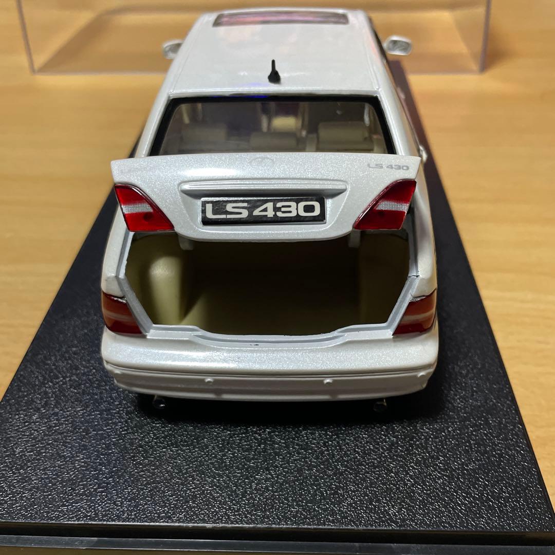 セルシオ　レクサスミニカー