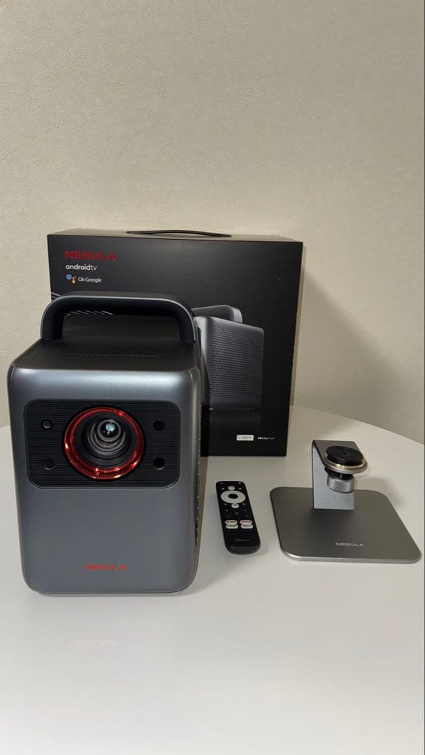 はら　nebula 4k laser(別売スタンド付) Nebula（Anker） Anker Nebula 公式プロジェクタージンバルスタンド