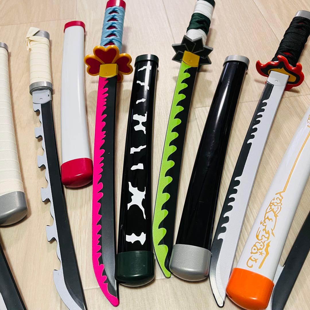 鬼滅の刃 日輪刀 刀のおもちゃ まとめ売り 12本セット - メルカリ