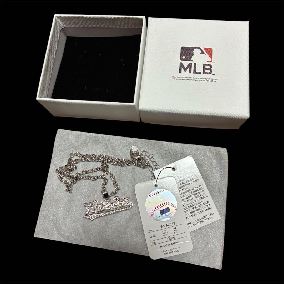 【MLB公式】ホワイトソックス　ロゴネックレス シルバー ラインストーン 箱付き 新品】シカゴ ホワイトソックス ジルコニア付き ネックレス シルバー
