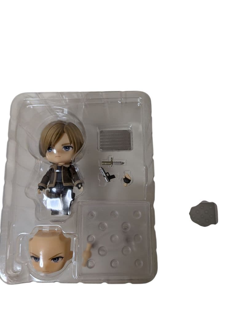 開封済み ねんどろいど バイオハザード レオン・S・ケネディ