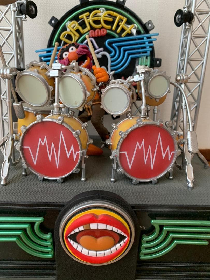 アニマルとエレクトリックメイヘムステージセット