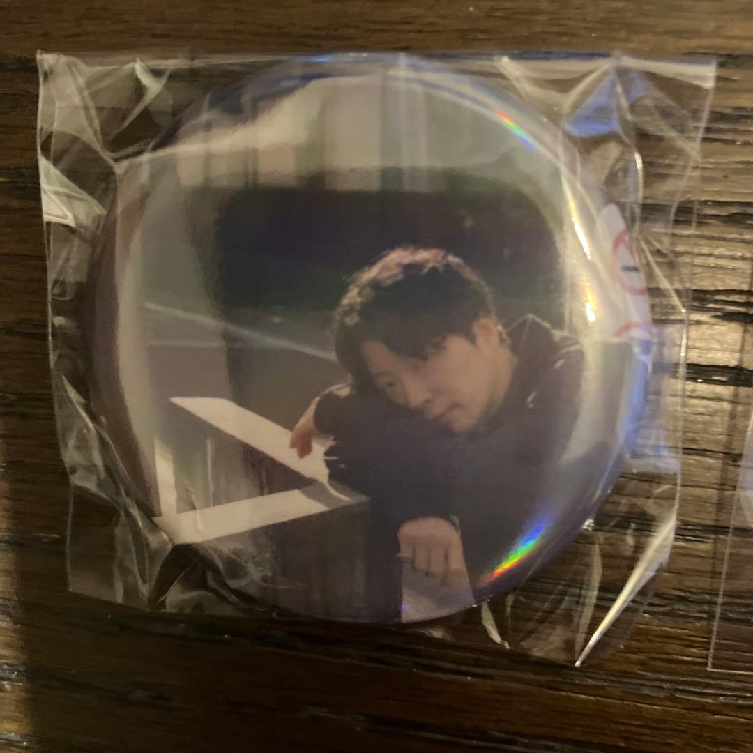 星野源缶バッジ 8個セット非売品です。