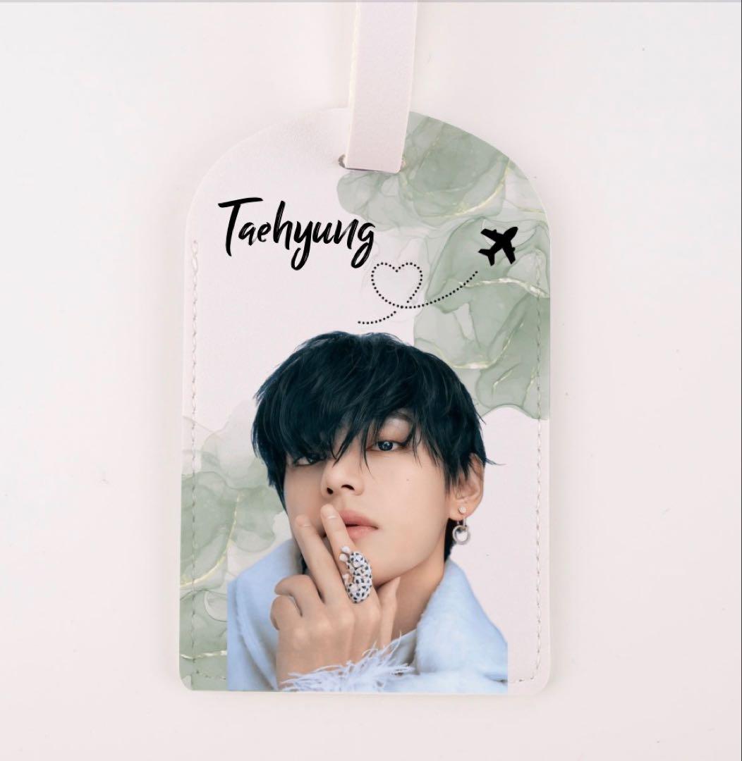 taehyung テヒョン テテ ラゲッジタグ　11点 Taehyung in PARIS 日本語可愛くて涙出る お手手グー可愛いし「あの