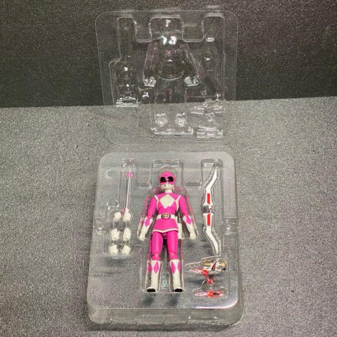 プテラレンジャー 恐竜戦隊ジュウレンジャー 桃色 ピンク pink - メルカリ