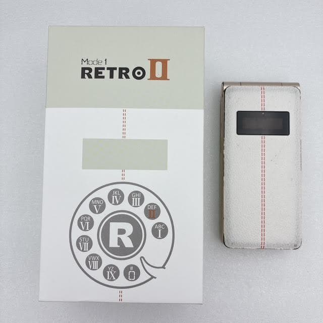 良品】P-UP World Mode1 RETRO II 折りたたみスマホ - メルカリ