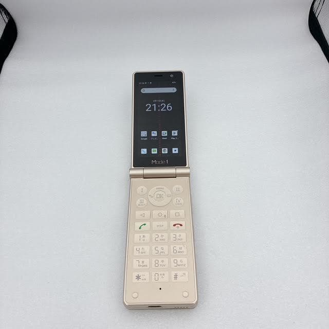 良品】P-UP World Mode1 RETRO II 折りたたみスマホ - メルカリ