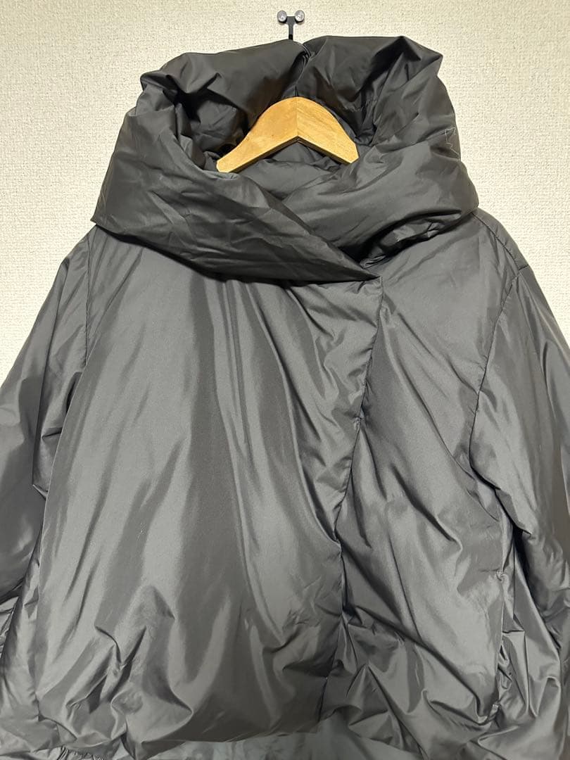 新品mizuiro ind フード付きショートダウンジャケット ダークグレー