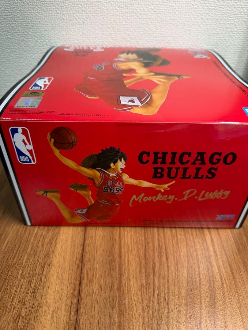 新品 ワンピースベースショップ　NBA シカゴブルズ　ルフィ　フィギュア