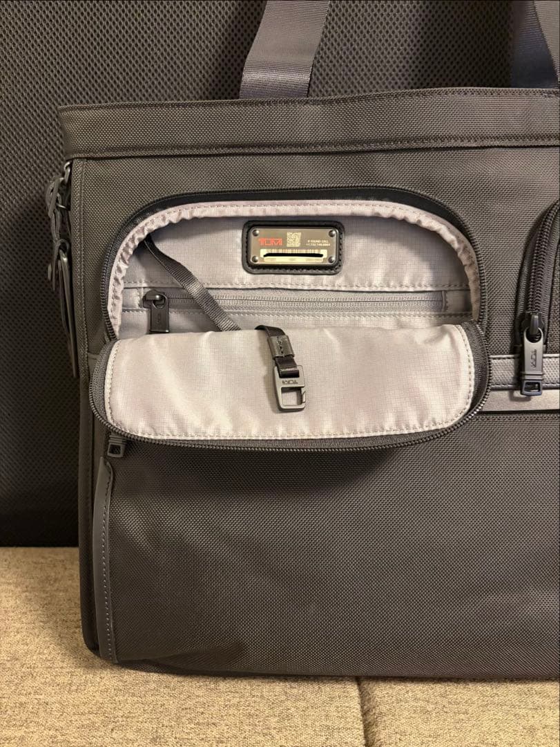 5*e様 お買得 TUMI 2603139D3 エクスパンダブル トートバッグ - メルカリ