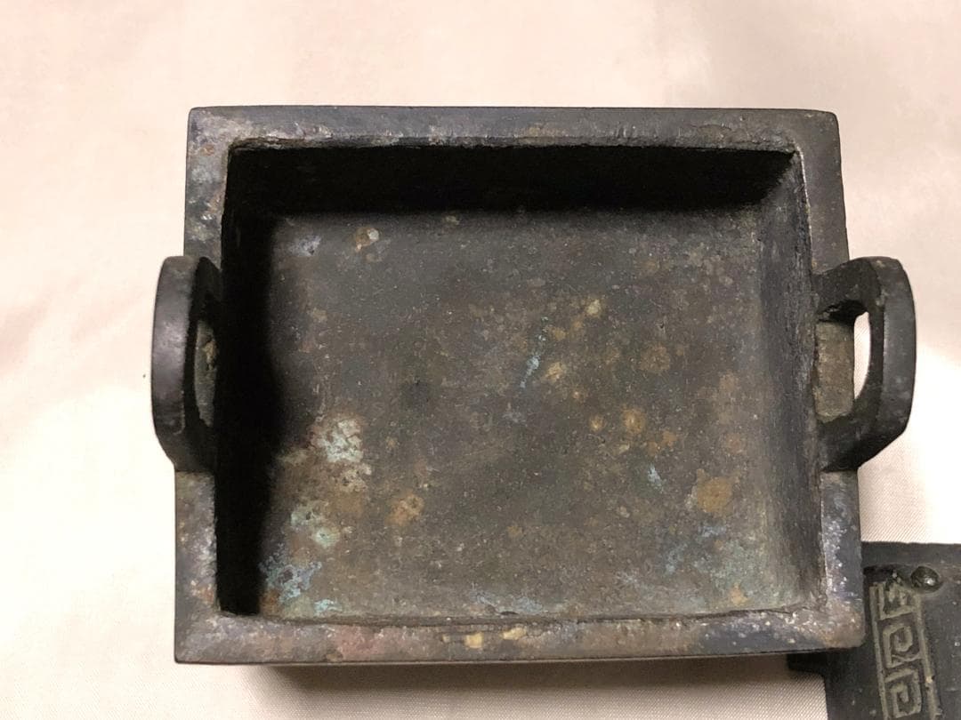 双耳四ツ足雷文方形銅香炉 】 薫炉 「漢建寧弐