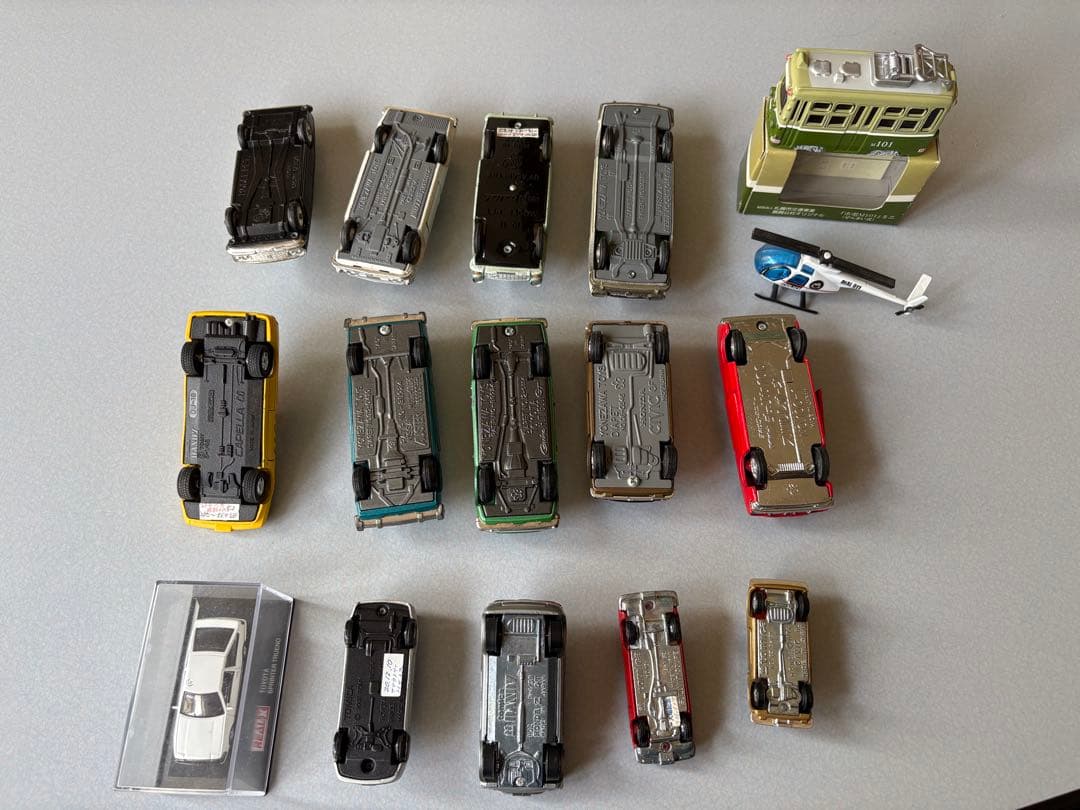 《専用品》ミニカー色々まとめて 札幌市電&ヘリコプター付き