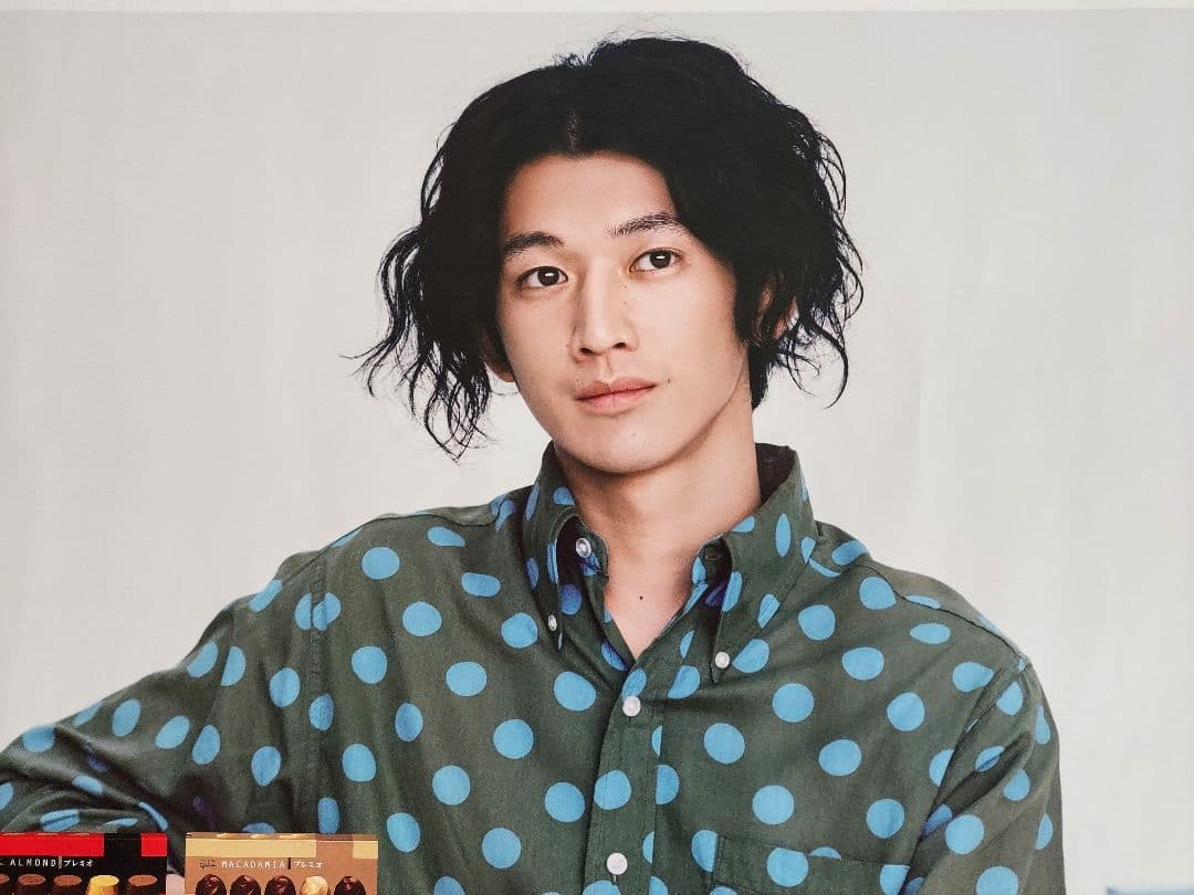 瑛太／タラオ役 B0ポスター ★非売品★ 数量限定・折り目なしポスター2枚付き》SCREEN 2025年9月号 ポスター2