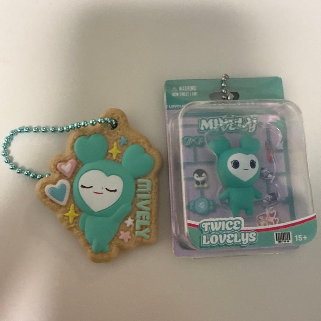 TWICE LOVELY キーホルダー ミナ ミブリー - メルカリ
