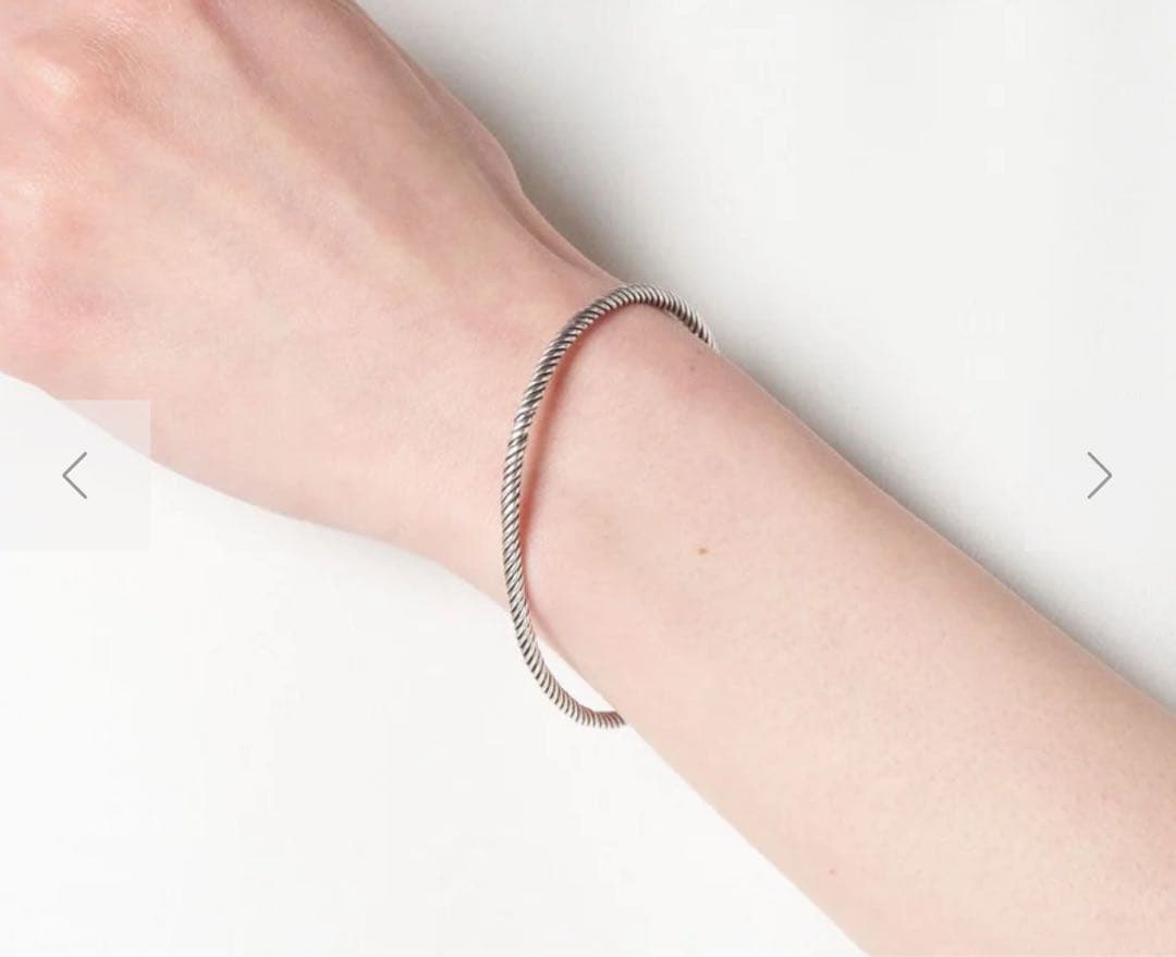 Serge Thoraval セルジュトラヴァル TORSADE ねじれバングル - メルカリ