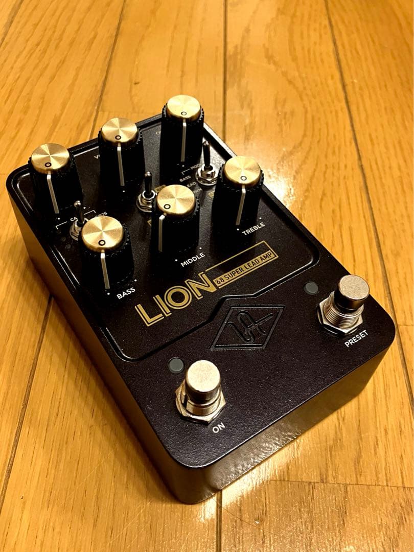 ギター UNIVERSAL AUDIO UAFX LION Universal Audio UAFX Lion ' 68 Super Lead Amp｜60年代後半の100