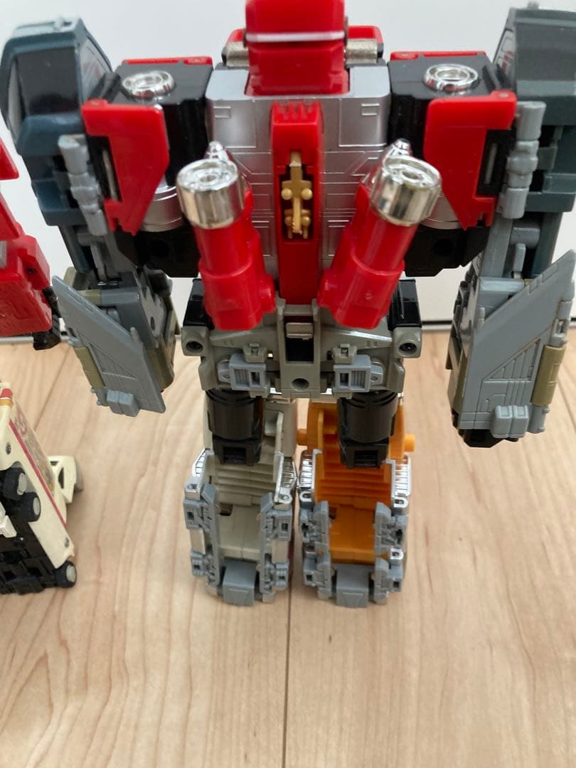 救急戦隊ゴーゴーファイブ」・DX超合金「緊急合体ビクトリーロボビクトリーマーズ①