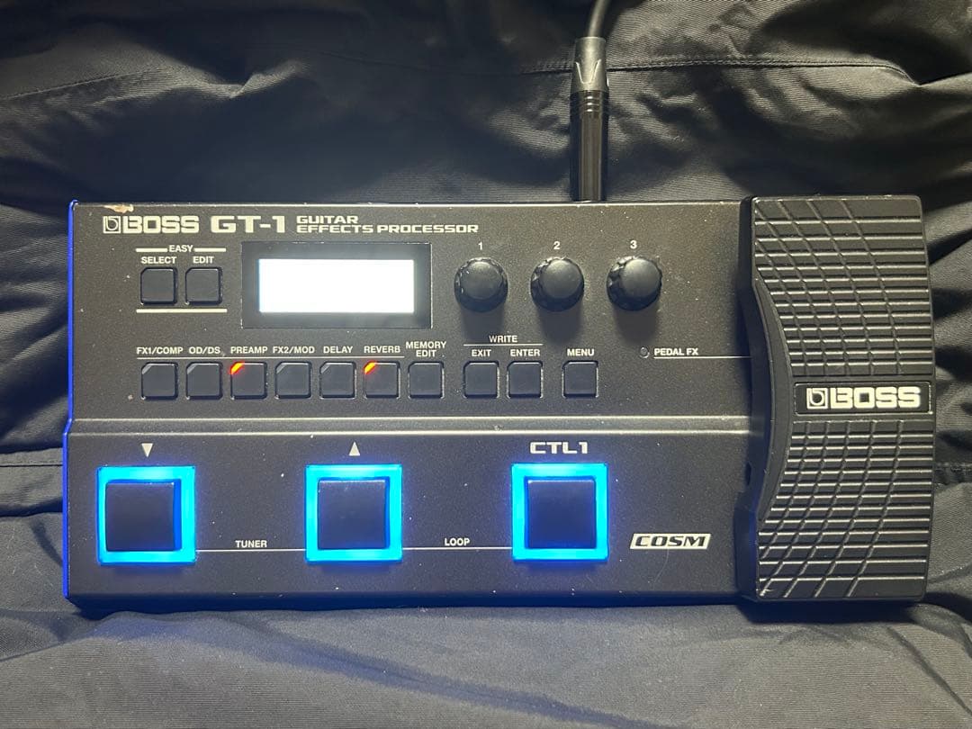BOSS GT-1 マルチエフェクター　(ACアダプター,USBケーブル付属)