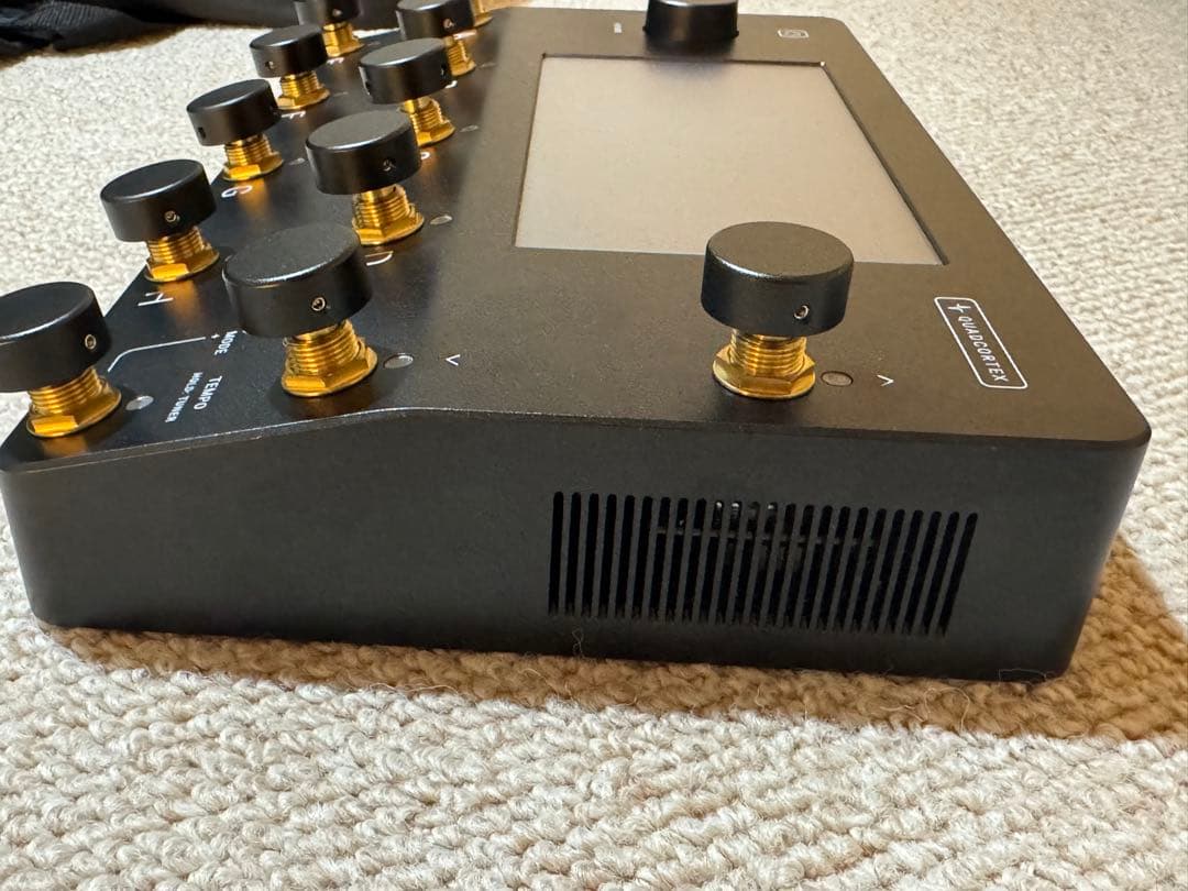 Quad Cortex Limited Edition Black & Gold - メルカリ