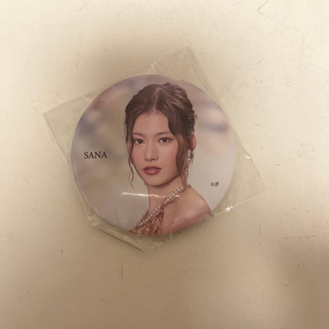 TWICE サナ 缶バッジ - メルカリ