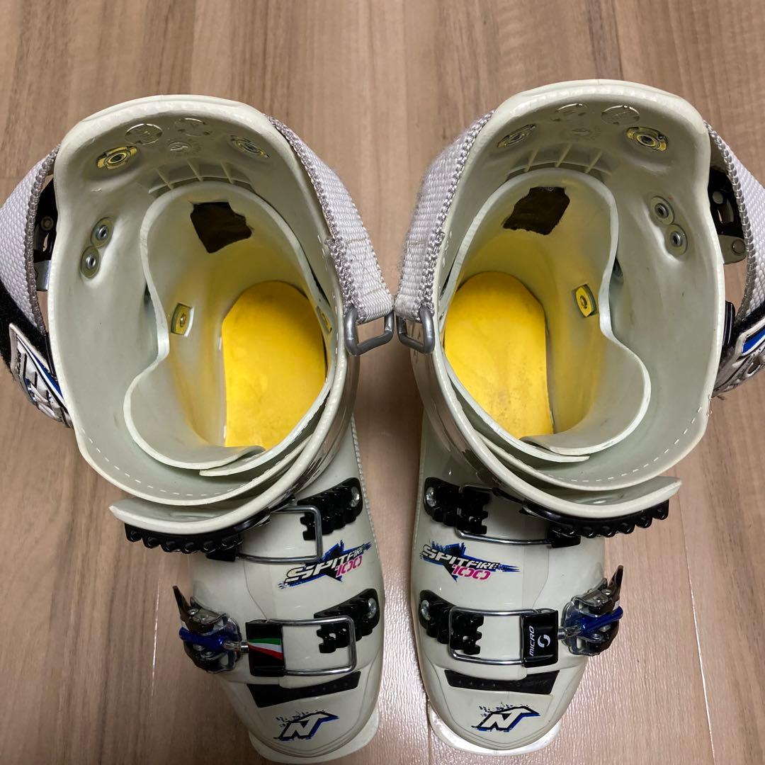 NORDICA スキーブーツ　23.5cm