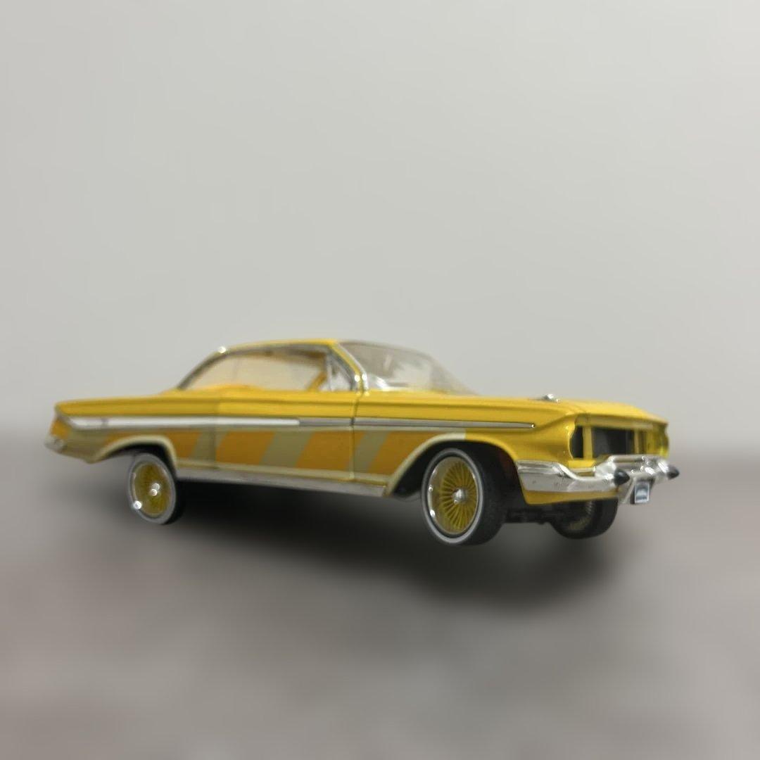 シボレーインパラ61 ローライダー 1/18 - メルカリ