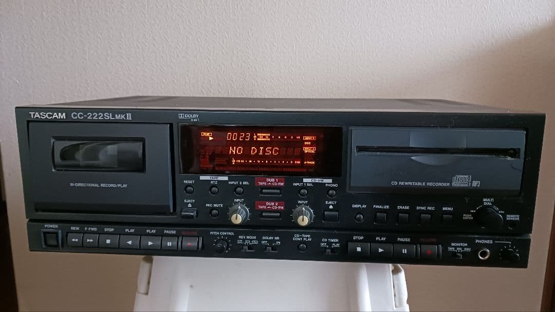 TASCAM CC-222SLMKII CDカセットデッキ Tascam CC-222SL MKII Professional Cassette/CD Recorder combo