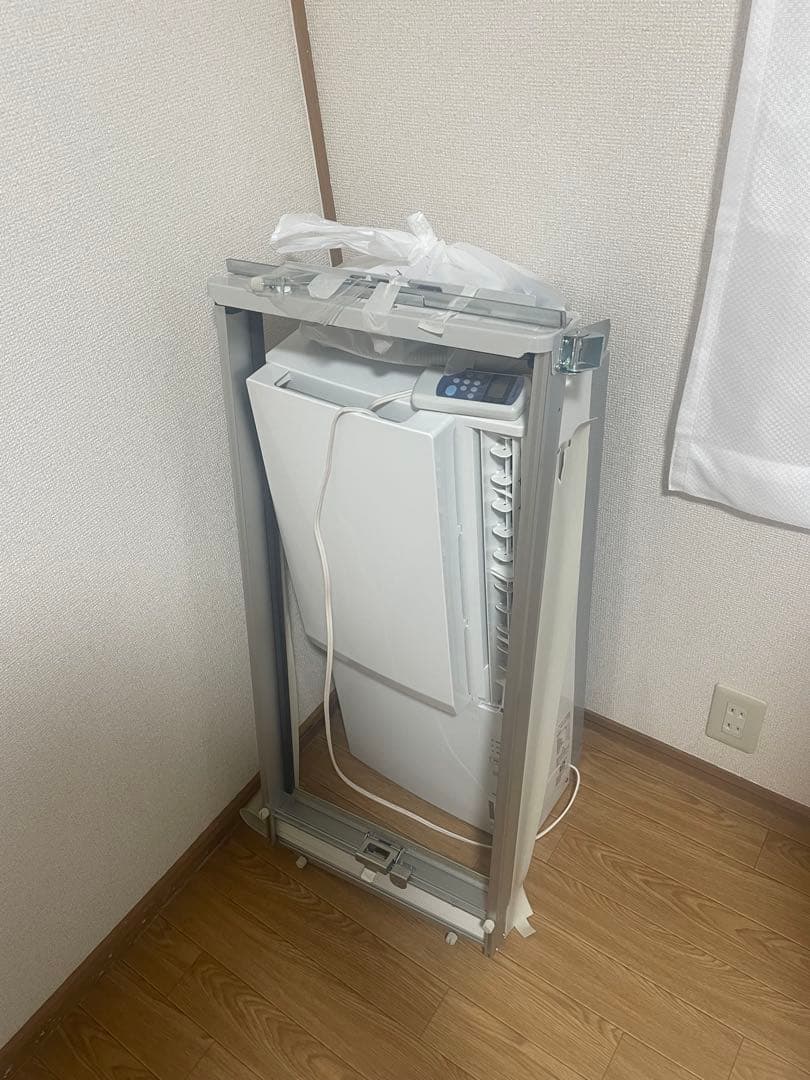 コロナ CWH-A1823R リララ ウインドエアコン 窓用冷暖房兼用 窓用エアコン ReLaLa ホワイト CWH-A1823R-W [冷房・暖房兼用 /オート