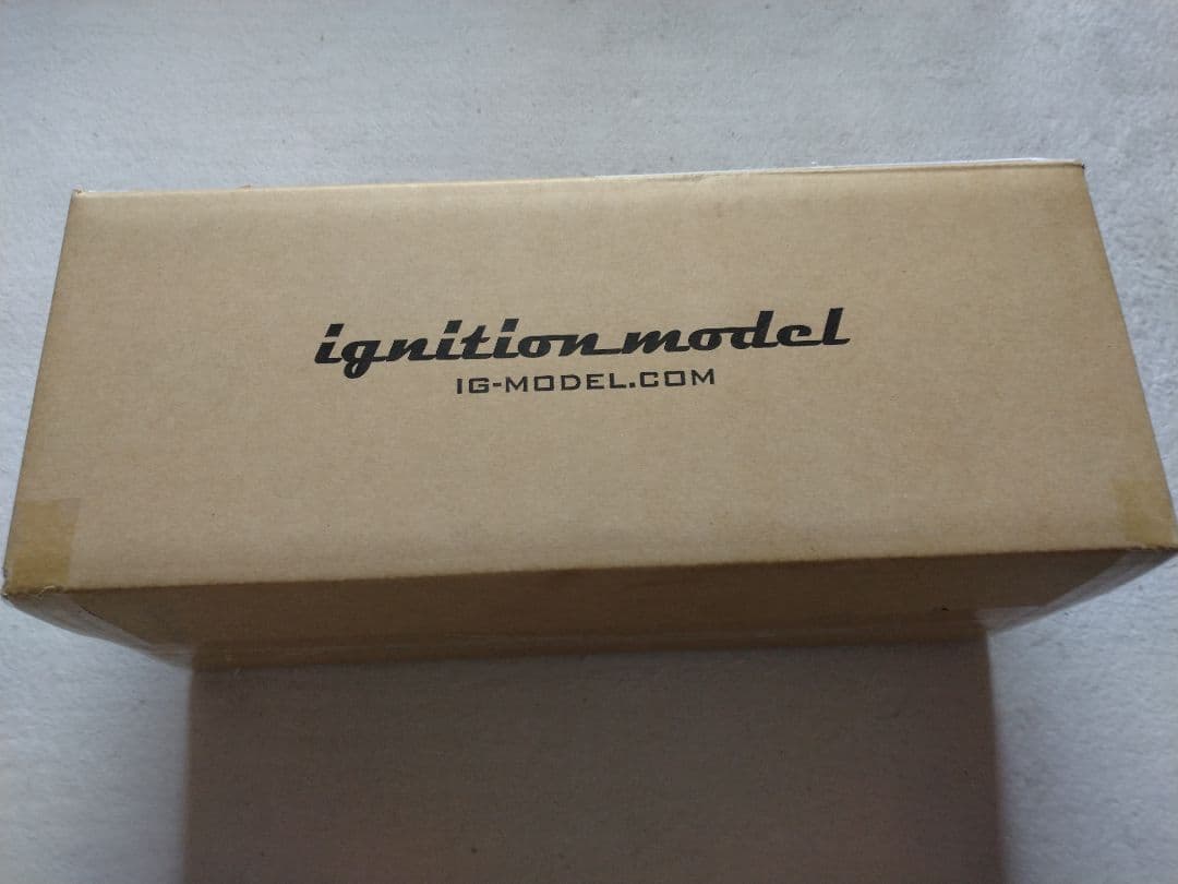 1/18 頭文字D 藤原文太フィギュア付き トヨタ86 スプリンタートレノ