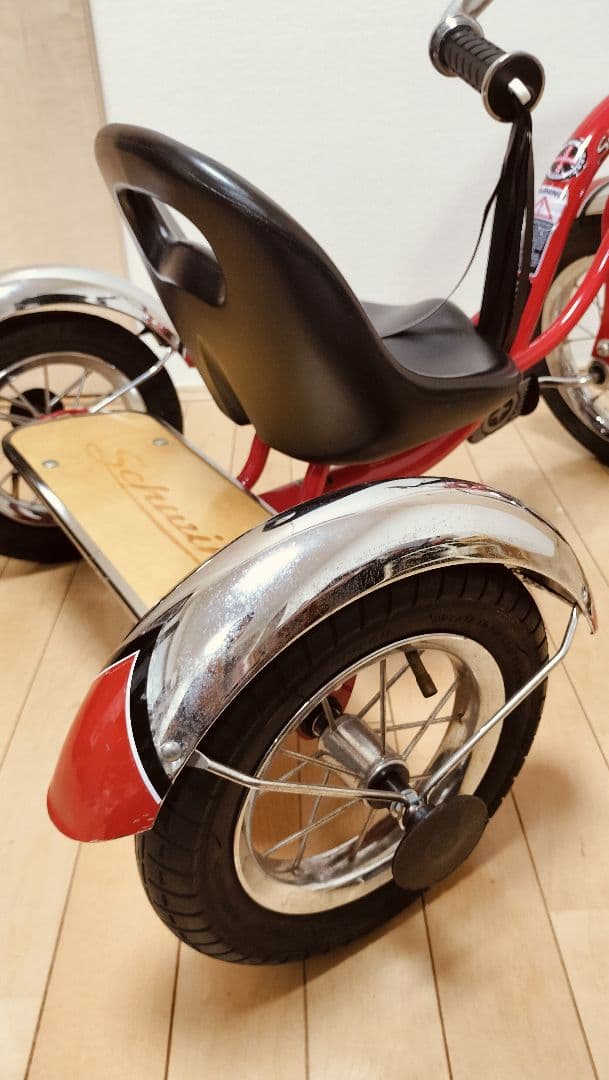 シュウィン ロードスター 室内使用 三輪車 SCHWINN 美品 定価5万円以上