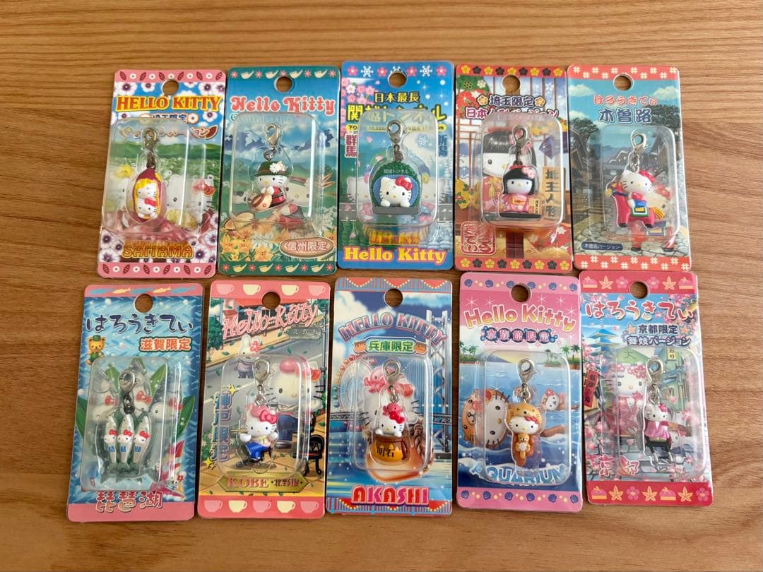 ご当地キティ　１２０点セット　ハローキティ　ストラップ