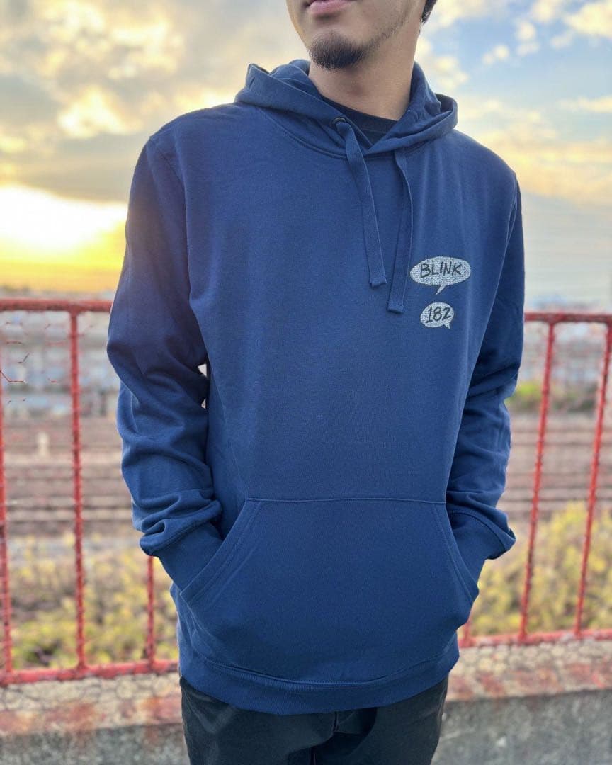 新品未使用 BLINK-182 / Roger Rabbit パーカー Lサイズ