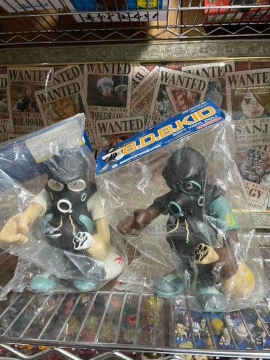 メディコム トイ　 バックドロップボム　フィギュア　BACK DROP BOMB Amazon.co.jp: BACK DROP BOMB × TOY hiphop メディコムトイ バック