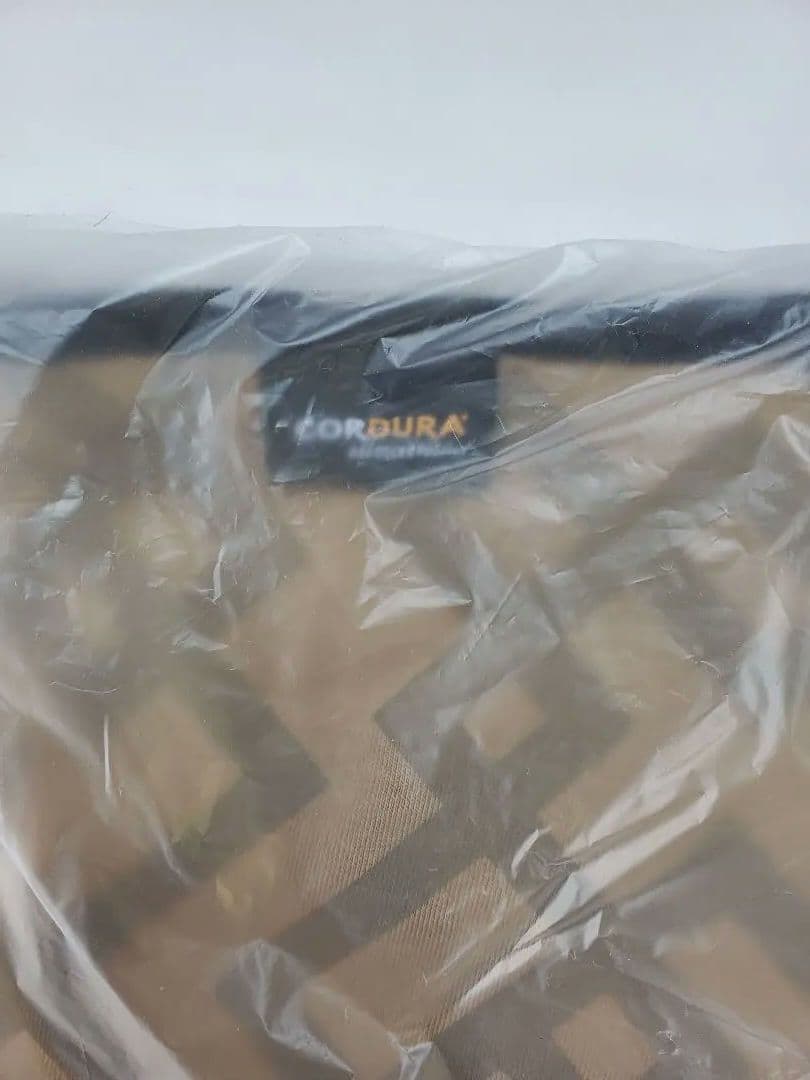 布袋寅泰さん武道館 ネックウォーマー コヨーテ　新品、未開封、未使用幾何学模様