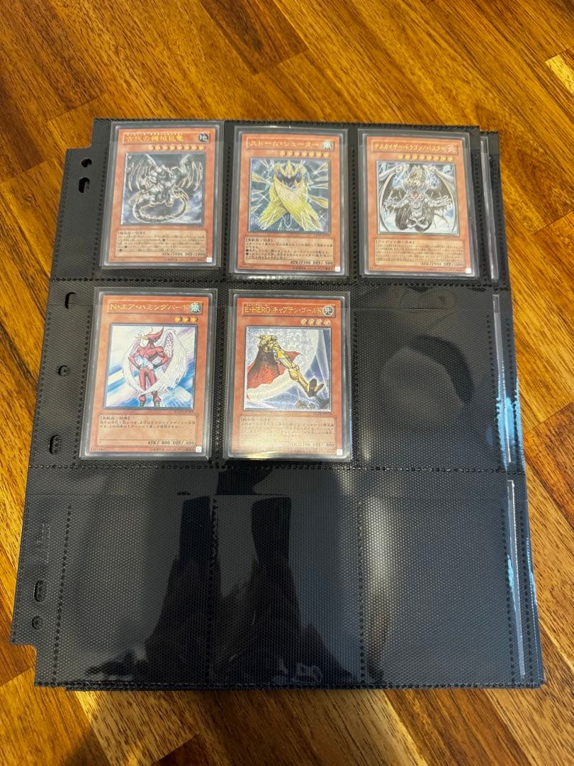 【遊戯王】旧レリーフ まとめ売り 約100枚 引退品