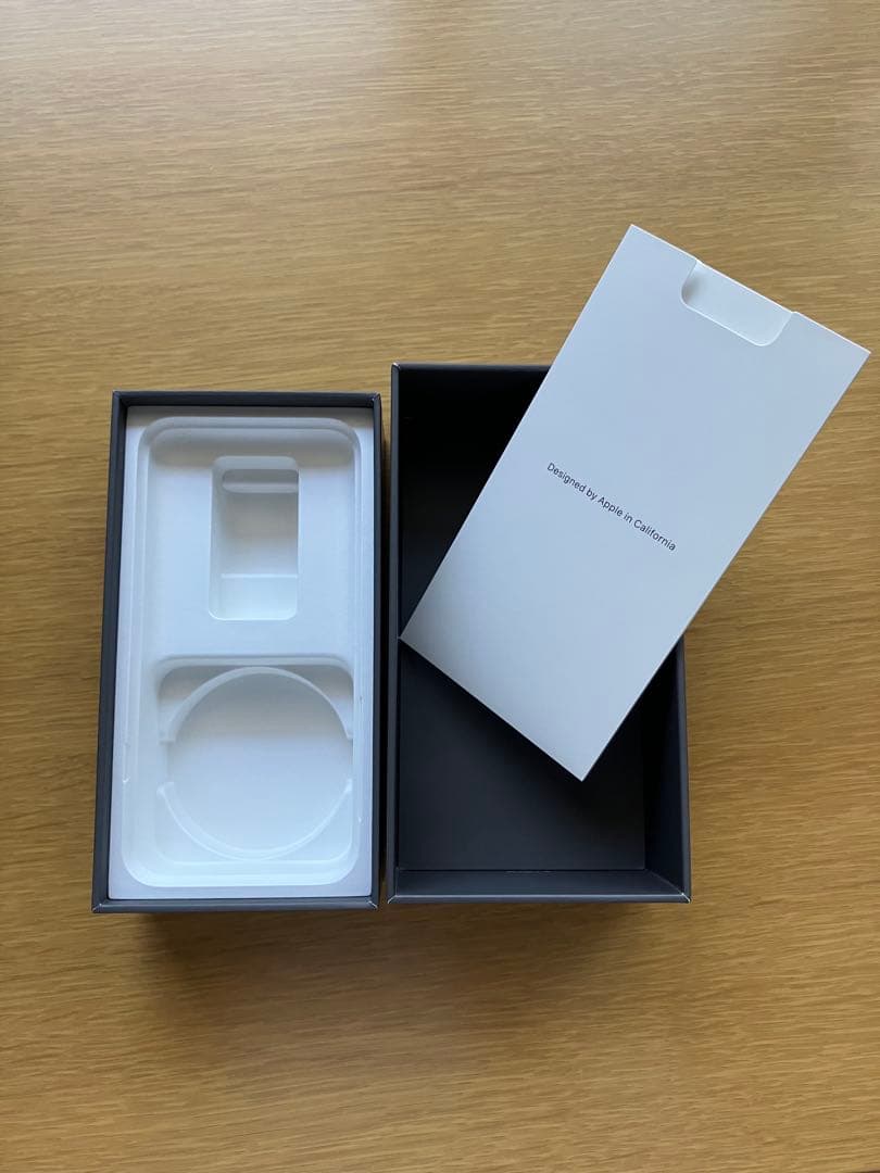 【藤村みな】iPhone8 64GB 本体（箱あり）