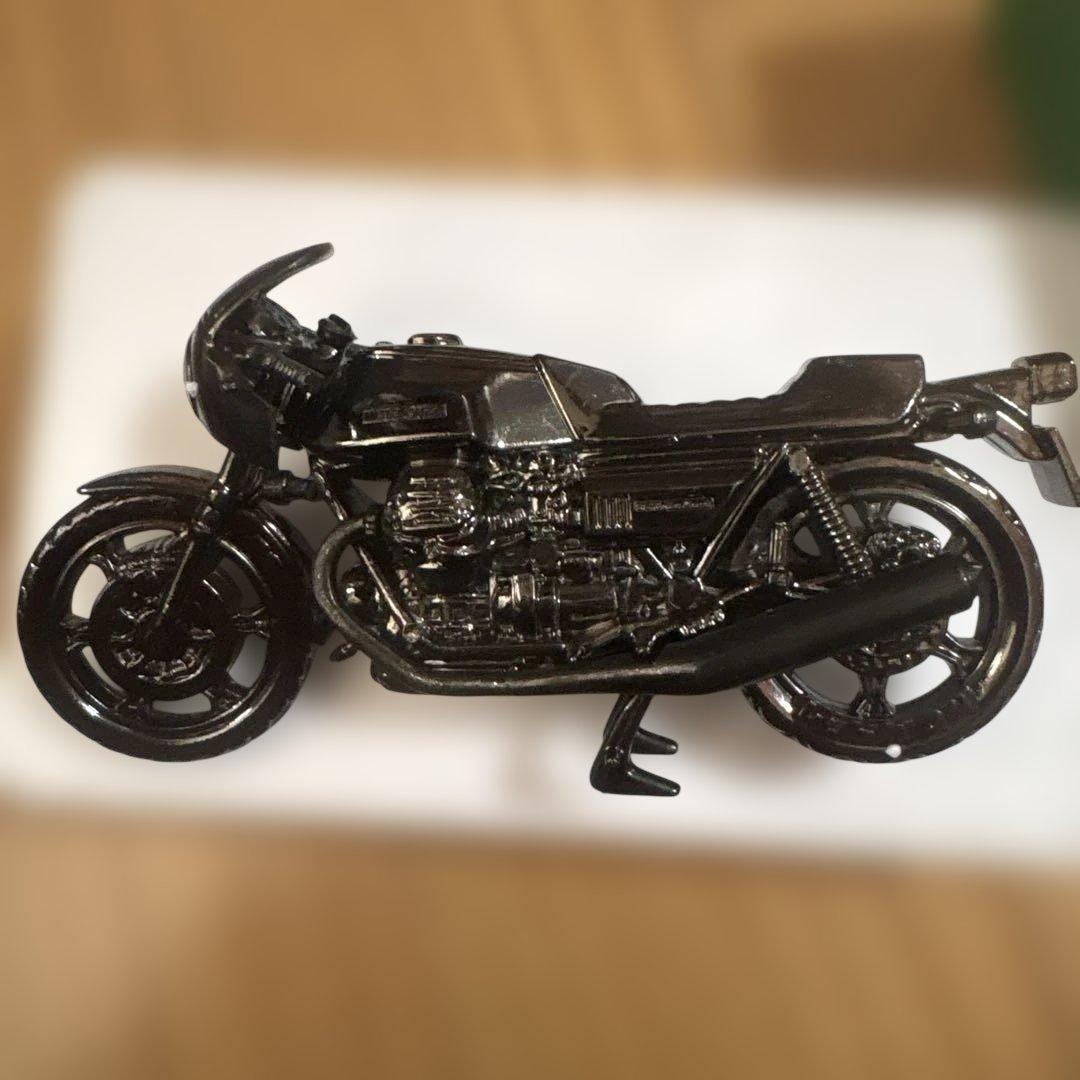 MOTO GUZZI 850 Le Mans メタルモデル