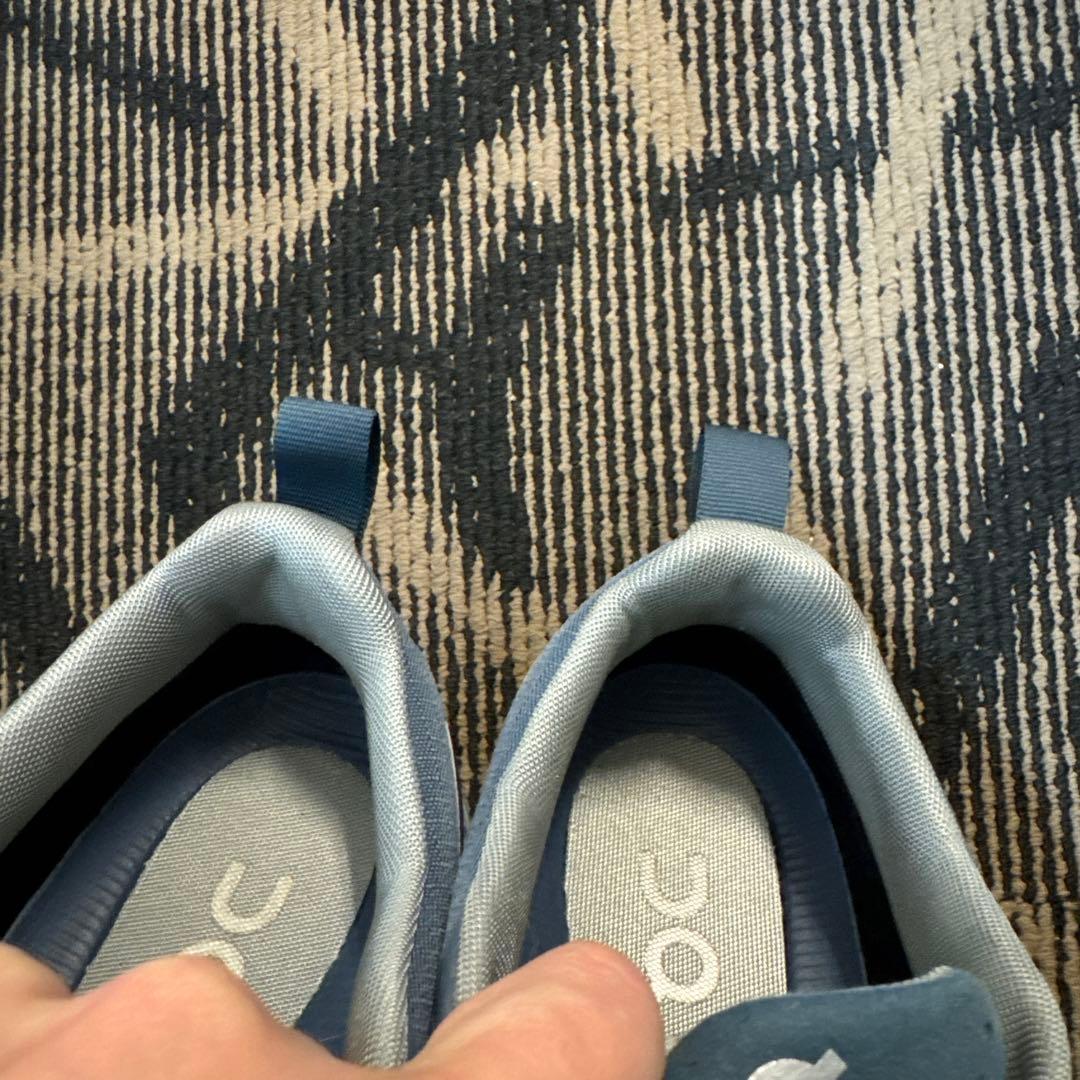 on cloud 5 ネイビー　26.5cm