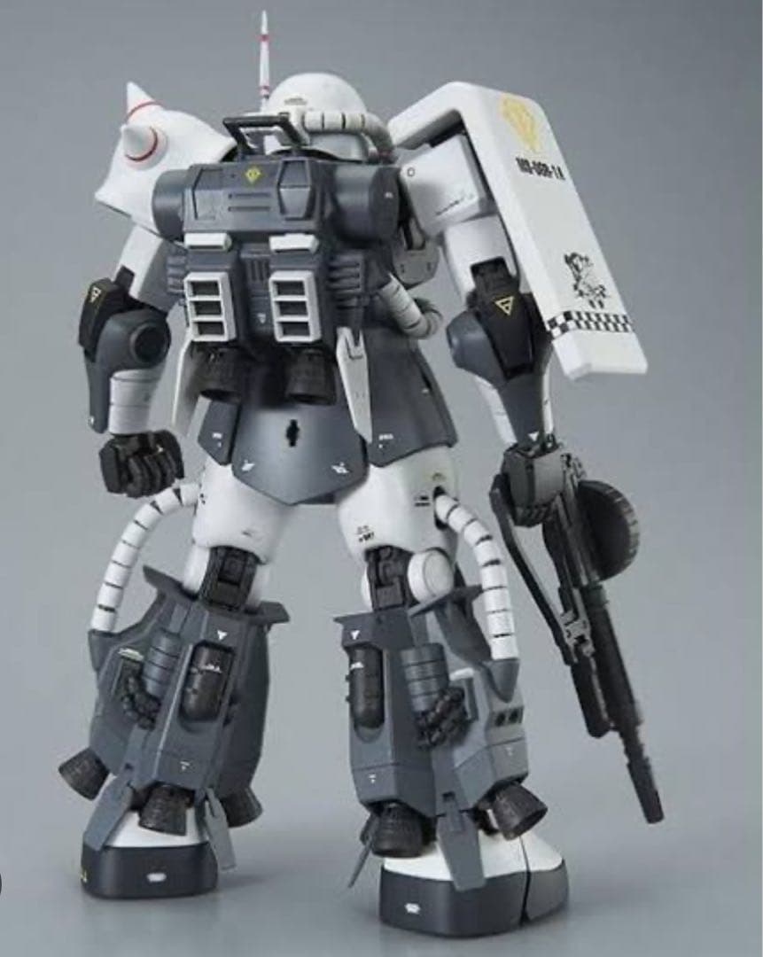 MG 1/100 MS-06R-1A エリック・マンスフィールド専用ザクⅡ - メルカリ