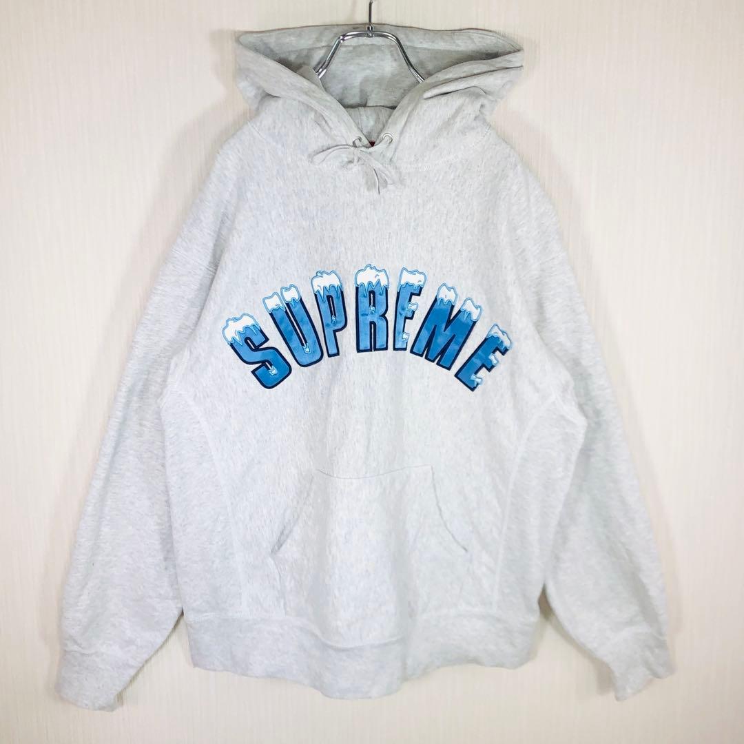 超人気デザイン】シュプリーム 刺繍アーチロゴ入りパーカー 雪 グレー
