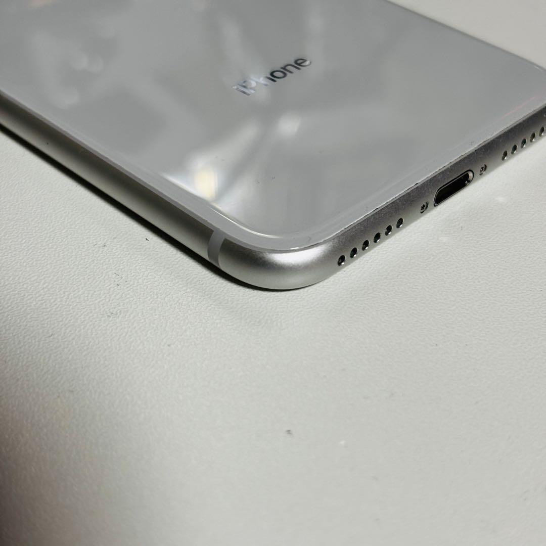 極美品】SIMフリー iPhone 8 シルバー 64GB - メルカリ