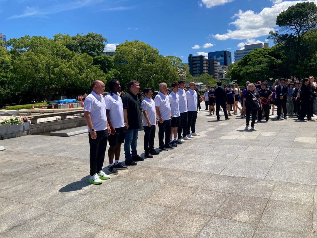 ロナウジーニョ・ジーコ・中田英寿サイン入り】 - メルカリ