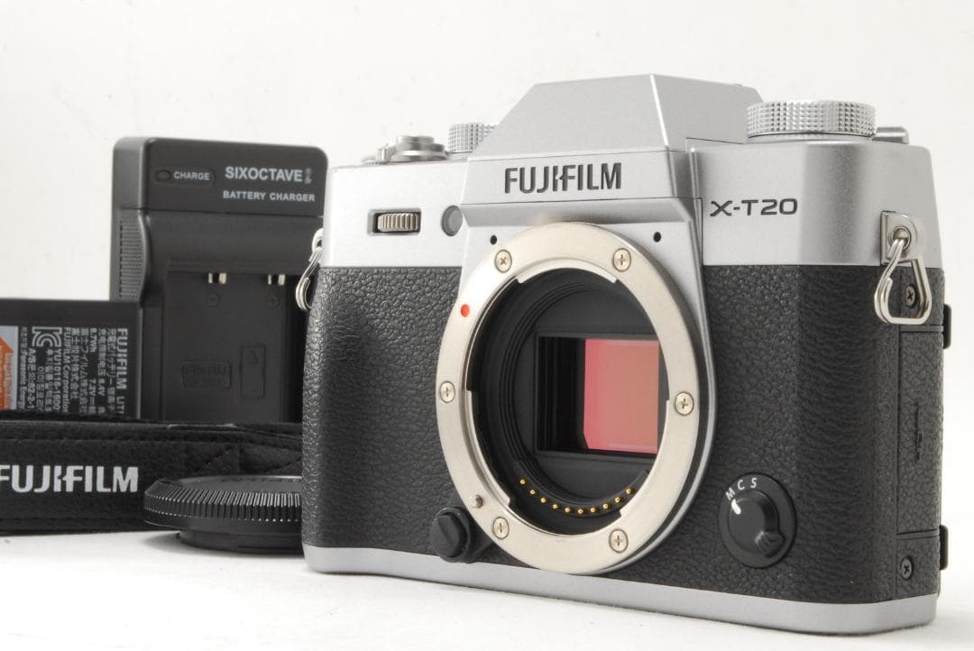【ほぼ新品】FUJIFILM X-T20 ボディ シルバー《シャッター回数6回》