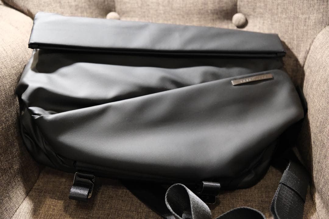 バッグ X URBANATURE Radiant Urban Sling R1 NIID X Urbanature R1 Radiant Urban Sling – Oribags