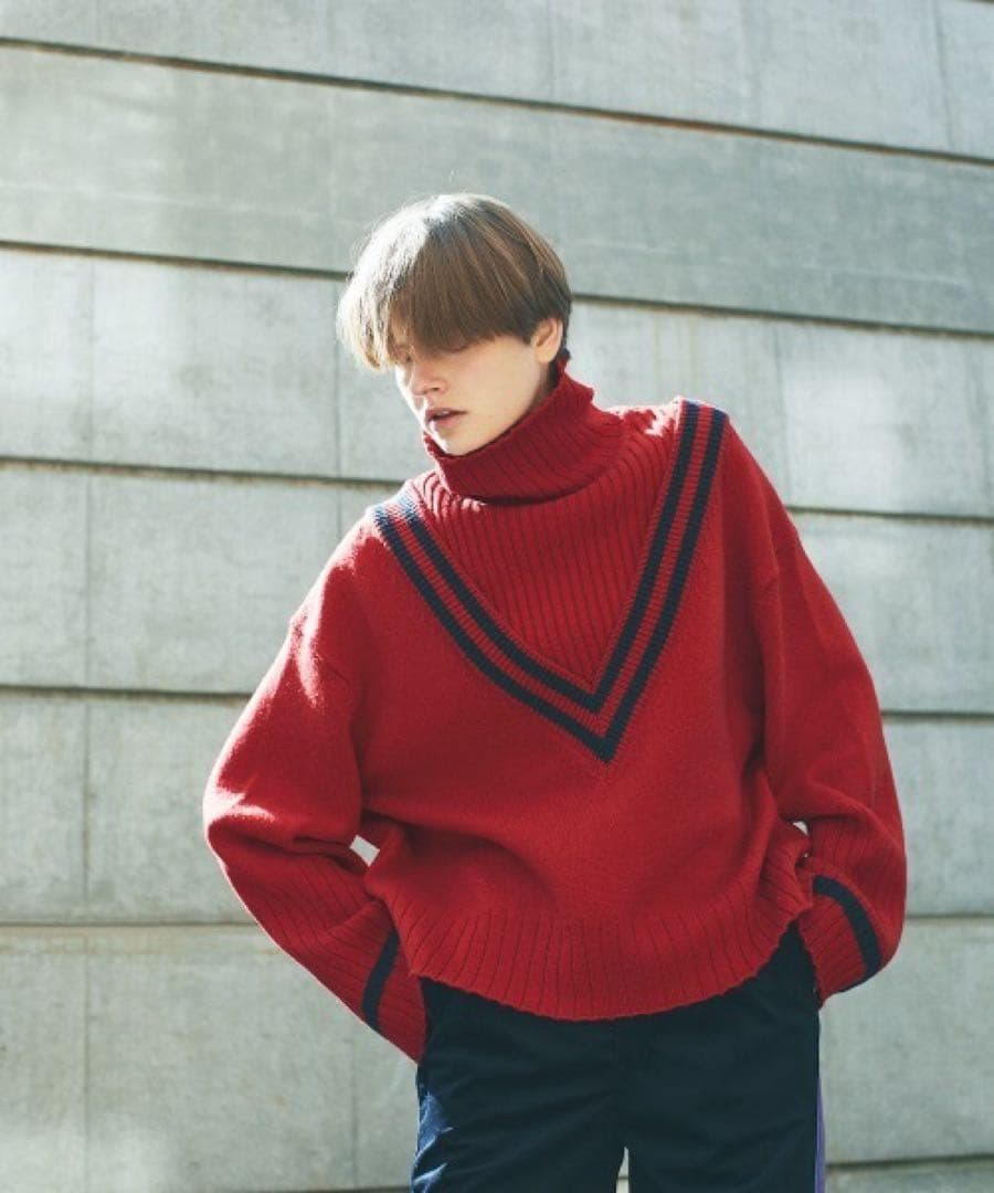 お値下げ　F/CE 赤Vネック ハイネック　ニット　長袖　Giselle掲載 F/CE. V AND HIGH NECK SWEATER / エフシーイー ブイアンドハイネック