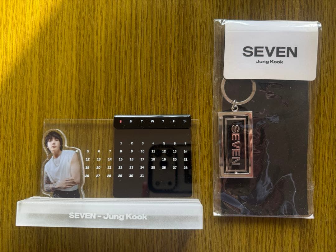 BTS JUNGKOOK SEVEN アクリルスタンドカレンダー キーホルダー - メルカリ