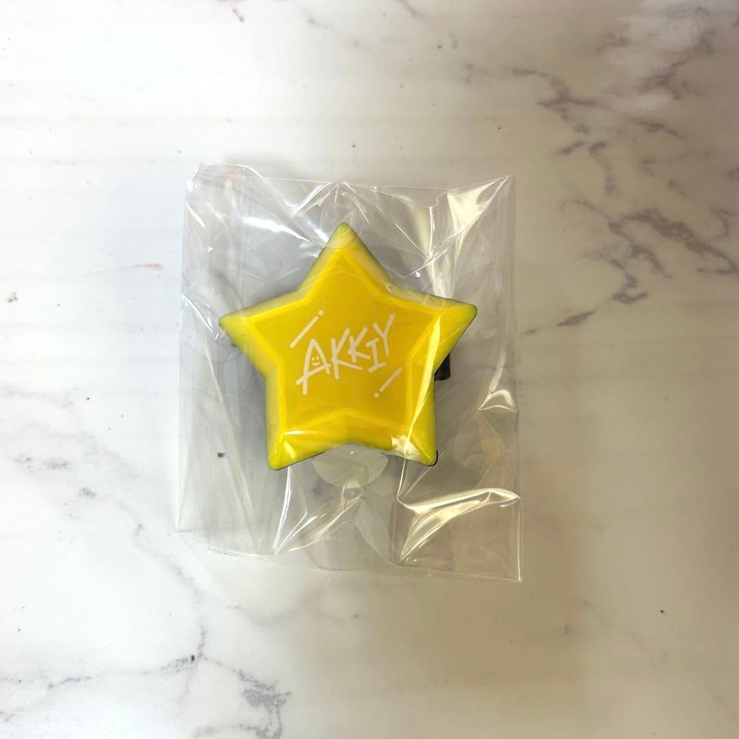 あっきぃ リングライト AMPTAKxCOLORS アンプ からつけあっきぃ - メルカリ