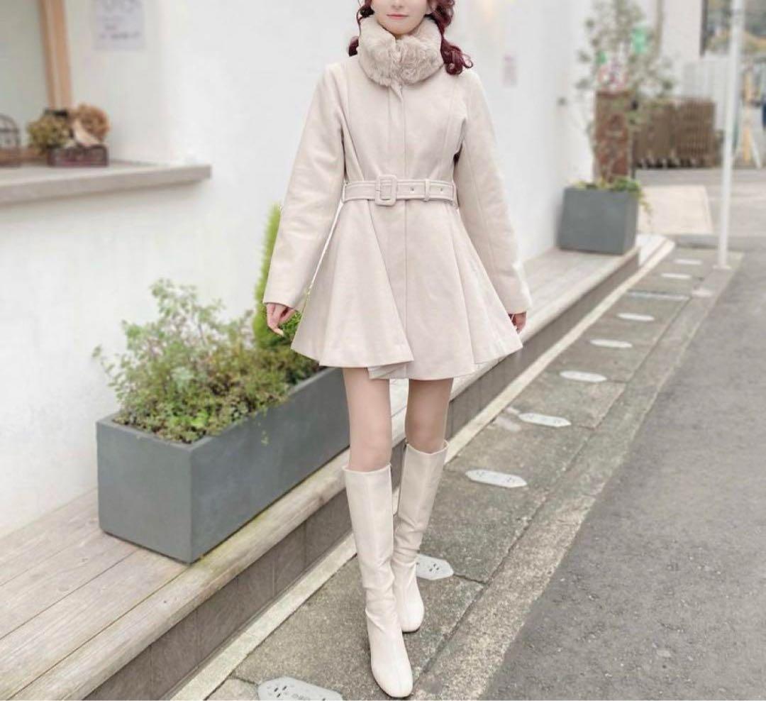 michellMacaron ミシェルマカロン ボリュームフレアショートコート