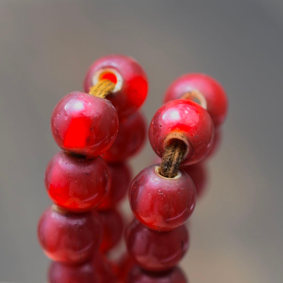 8mm 64cm ホワイトハーツ インディアンジュエリー 血赤 赤玉 ビーズ