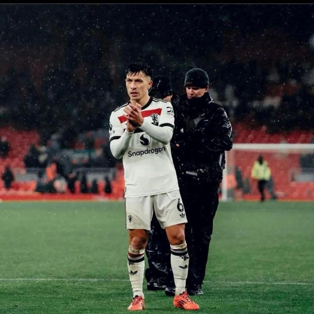 【極美品】マンチェスターユナイテッド 24-25 3rd オーセン リサマル